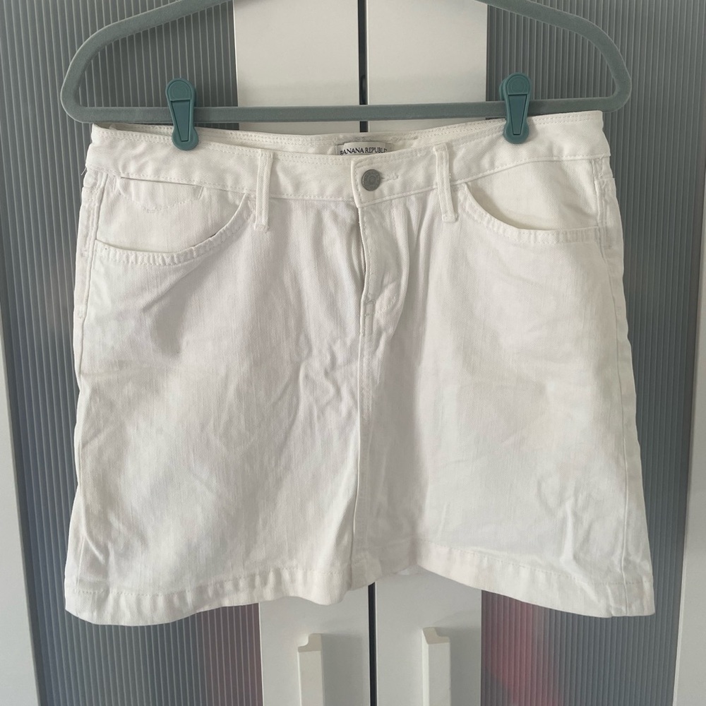 Banana Republic Ivory Denim Skirt